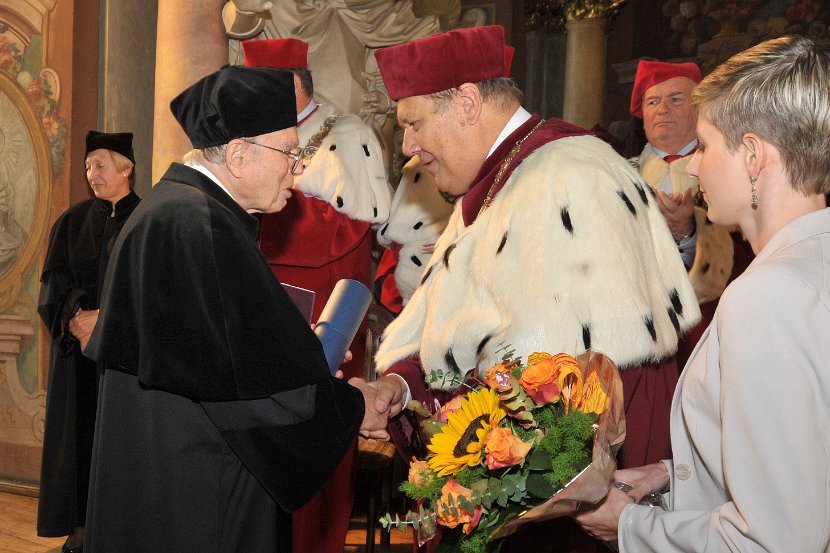 Conferring_ceremony_020